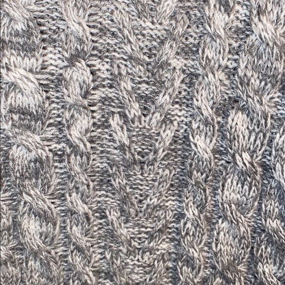 Grey sweater - Picture 3 of 3